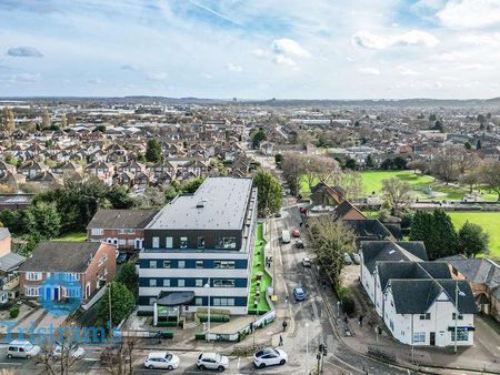 Ed,ath - Broadgate, Beeston, NG9 - Photo 4