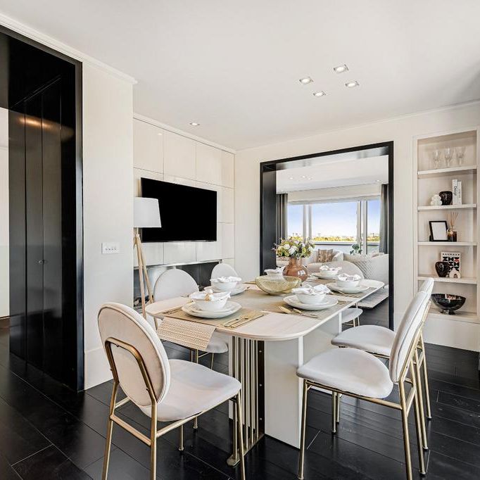 4 bedroom flat to rent - Photo 1