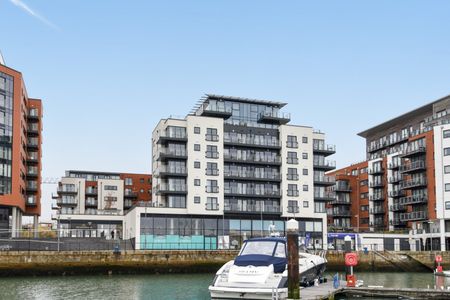 2 bedroom apartment to rent The Blake Building, Admirals Quay, Ocean Way, Southampton, SO14 - Photo 2