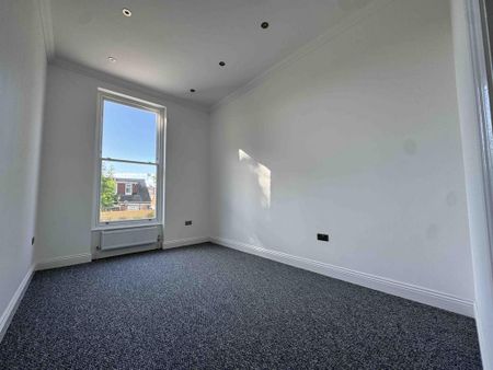 4 bedroom apartment to rent - Photo 4