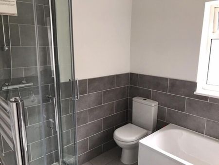 1 bedroom ground floor flat to rent - Photo 5