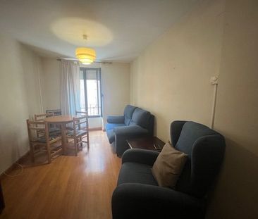 Piso de alquiler en Centre - Zona Alta - Photo 1