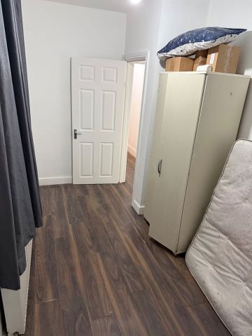 2 Bed Terraced House, Cecil Road, HA3 - Photo 5