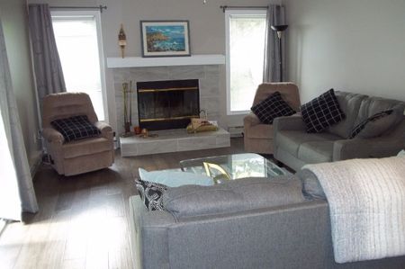 For Lease - 387 Mariners Way, Collingwood, Ontario - Photo 5