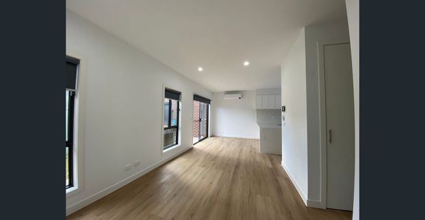 3 BED DELIGHT IN THE HEART OF HOPPERS CROSSING - Photo 1