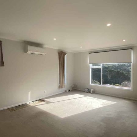 City Convivence & Suburban Charm - Photo 3