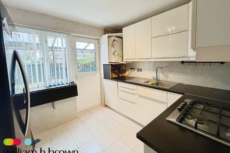 Kingston Hill Avenue, ROMFORD - Photo 5