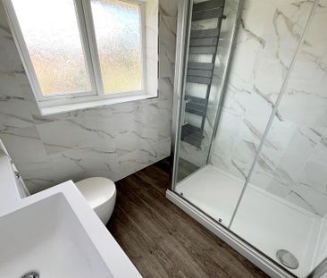 3 bedroom detached house to rent - Photo 4