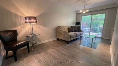 For Lease - 164 Meadowvale Road Unit# Main, Toronto, Ontario - Photo 3