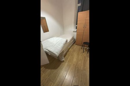 Room in a Shared House, Melrose Avenue, NW2 - Photo 2