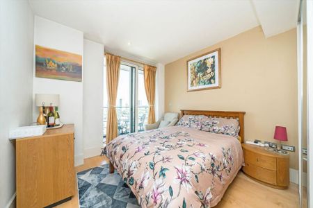 3 bedroom flat to rent - Photo 4