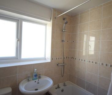 3 bedroom flat to rent - Photo 1