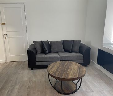 Roath Court Place, Cardiff - Photo 1