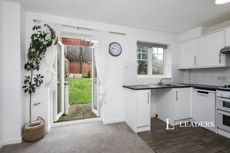 2 bedroom terraced house to rent - Photo 4