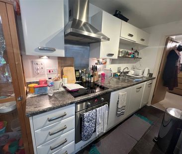 1 bedroom studio apartment to rent - Photo 6