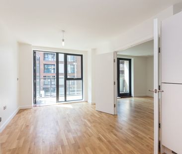 Copperwood Place, London, SE10 8GD - Photo 2