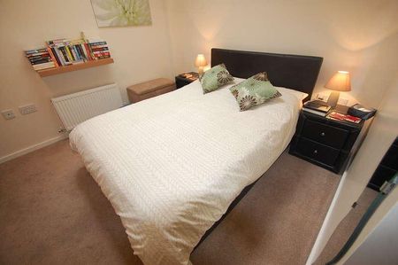 Caxton Court, Staffordshire, Burton Upon Trent, DE14 - Photo 5