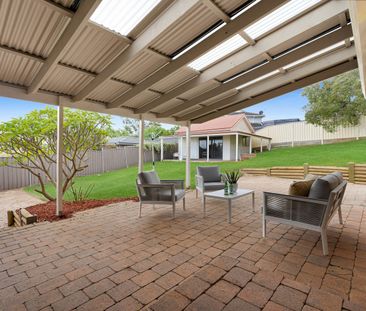 Family home on a large block - Photo 5