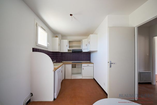Location Appartement 3 pièces 61m² LE BEAUSSET 83330 - Photo 1