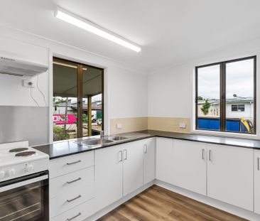Three bedroom Queenslander - Photo 5