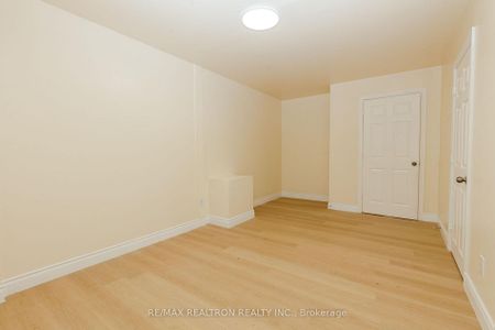 For Lease - 975 Albion Road Unit# 975A, Toronto, Ontario - Photo 5