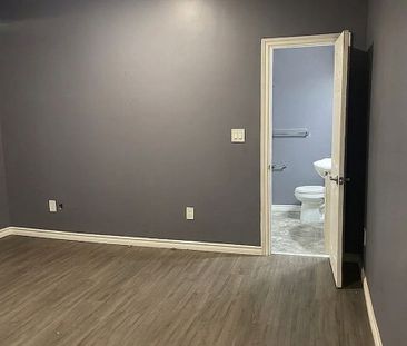 For Lease - 70 Victoria Avenue Unit# #9, Hamilton, Ontario - Photo 6