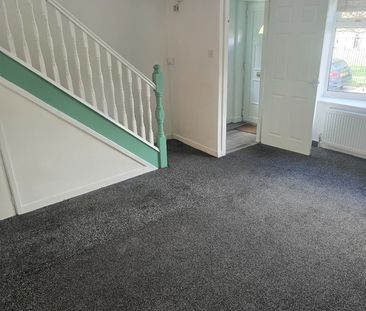 3 Bed Semi-Detached House, Forester Drive, SK15 - Photo 5