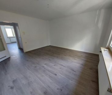 2,5 - Zimmer Wohnung frisch renoviert in ruhiger Wohnlage - Photo 3