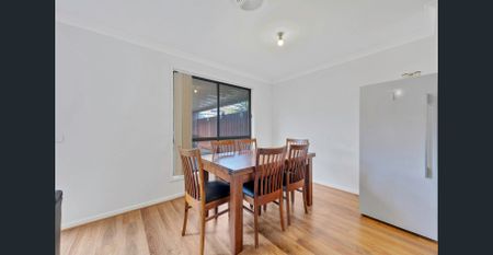 NEAT & COSY 3 BEDROOM - Photo 3