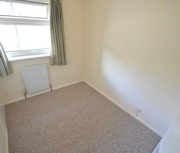 3 bedroom detached house to rent - Photo 4