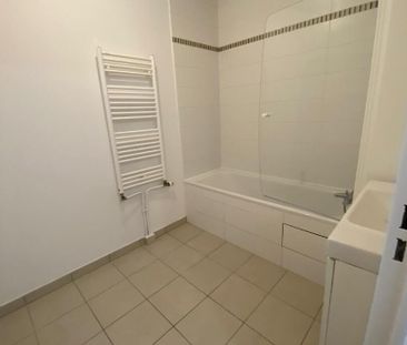 location Appartement T4 DE 84.7m² À CACHAN - Photo 5