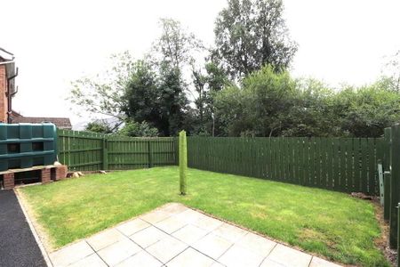 14 Moorland Park, Lisburn, BT28 2XT - Photo 4