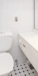 Modern Fully Furnished Studio in the Heart of Parramatta CBD! - Photo 4