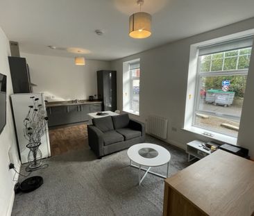 Henshall, Woodlands Village, Wakefield - Photo 1