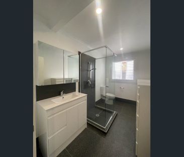 1/65 Windsor Road, Red Hill, Qld 4059 - Photo 1