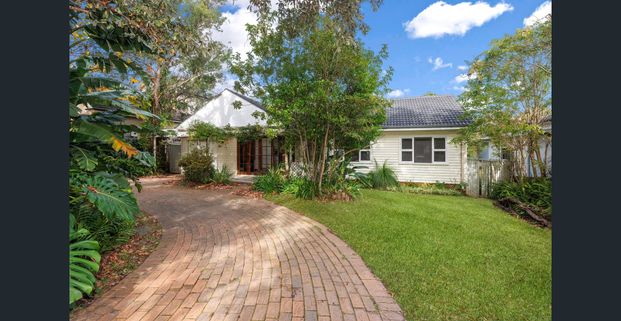 Garden oasis family home - Photo 1