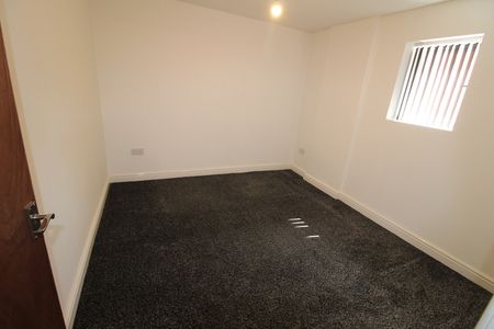 2 Bedroom,Apartment,Bilston, Bilston , WV14 7EL£800.00P/M - Photo 3