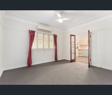 12 Cemetery Road, Ipswich, Qld 4305 - Photo 6