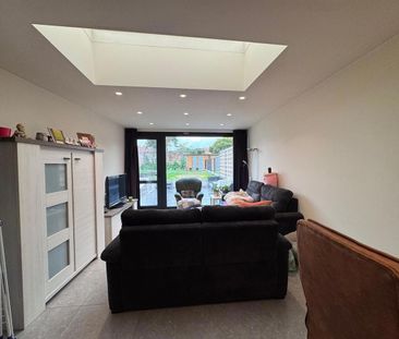 Huis te huur in Roeselare voor € 830 met 2 slaapkamers - Photo 1