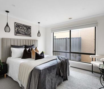 Stylish Family Living with Open Plan Design in Wallan - Photo 6