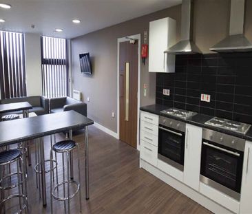 Flat to Rent: City Point, Great Homer Street - Photo 2