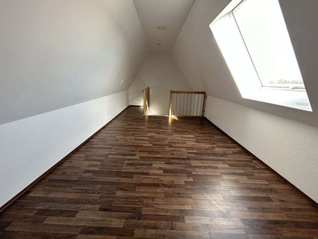 **Exklusive Maisonette-Dachgeschosswohnung im Herzen von Delitzsch** - Photo 2