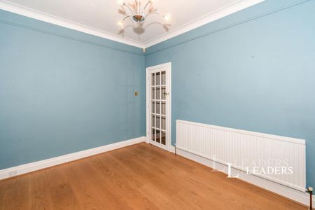 3 bedroom semi-detached house to rent - Photo 3