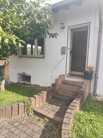 2 Zimmer-Single Wohnung in idyllischer Lage zu vermieten - Photo 3