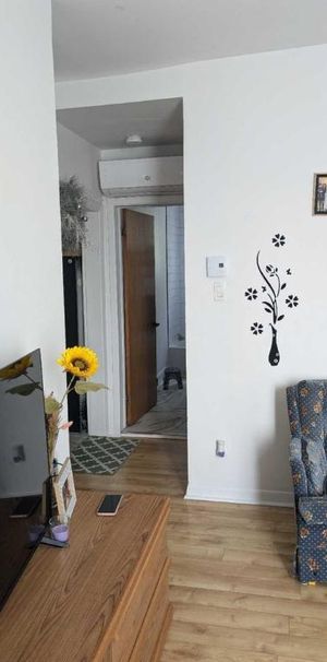 Beau 4 1/2 / Proche de tout - Photo 1