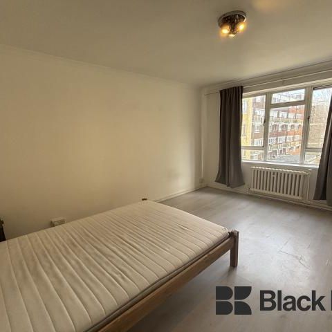 Located in the popular "Pimlico Grid" area moments to Sloane Square Victoria - Photo 1