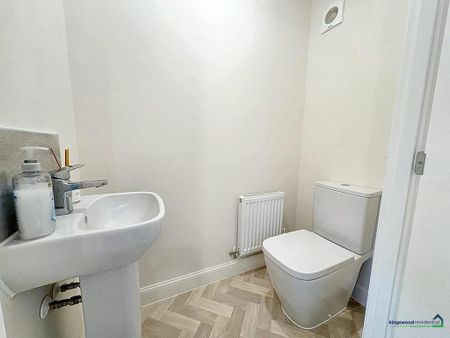 2 bedroom semi-detached house to rent - Photo 5