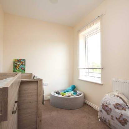 2 bedroom property to rent in Bracknell - Photo 1