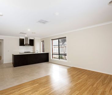 Spacious 3-Bedroom Home in Mernda - Photo 1