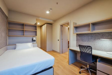 Carrer de Puigcerdà, Barcelona, Catalonia 08020 - Photo 3